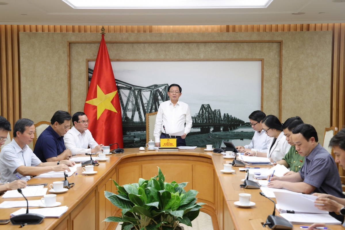 K’iăng khua knŭk kna Hồ Quốc Dũng gĭt gai klei bi kƀĭn