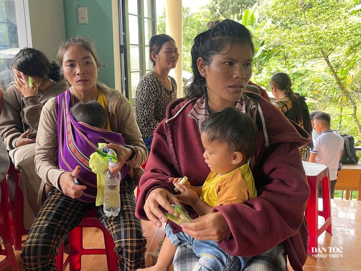 Người dân ở Phước Thành tham gia Hội nghị tuyên truyền phòng, chống tảo hôn. Ảnh: HT