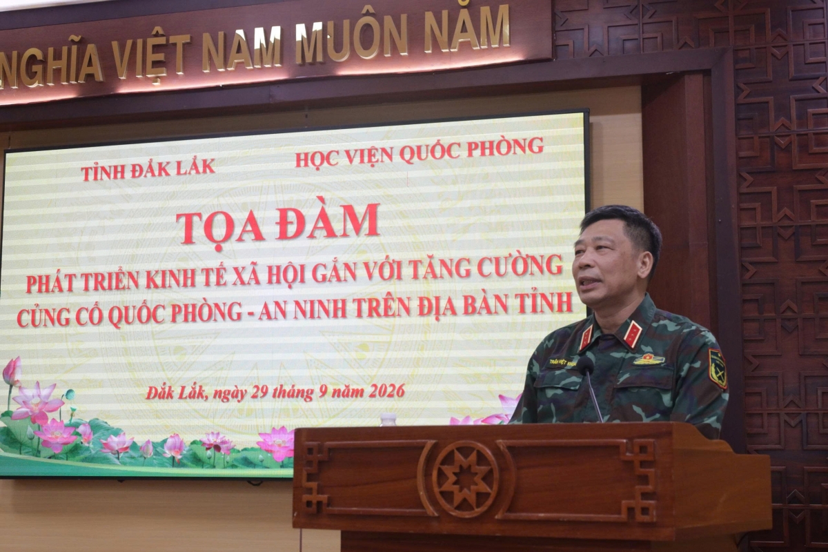 
Thượng tướng Trần Việt Khoa, Kơdră chĕp pơgơ̆r Học viện Quốc phòng iung pơma.