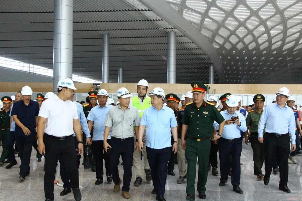 Phaok Thu tuong gam haong dom urang jakar pasang iek Mblang kapal ahaok par Long Thành